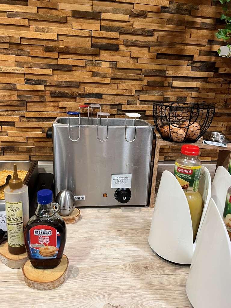 双鱼马雷贝斯特韦斯特酒店 乌伊斯特勒昂 餐厅 照片