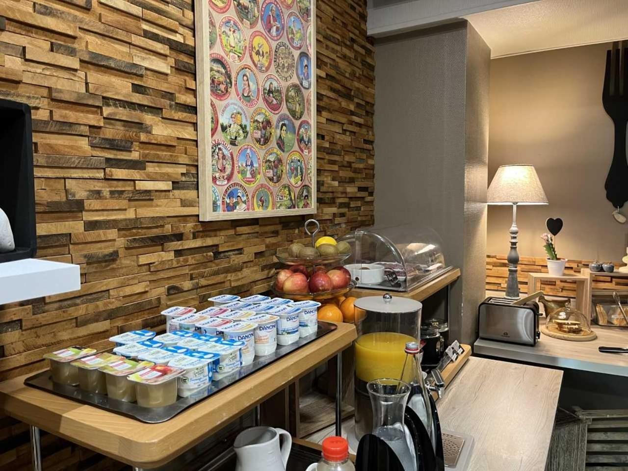 双鱼马雷贝斯特韦斯特酒店 乌伊斯特勒昂 外观 照片
