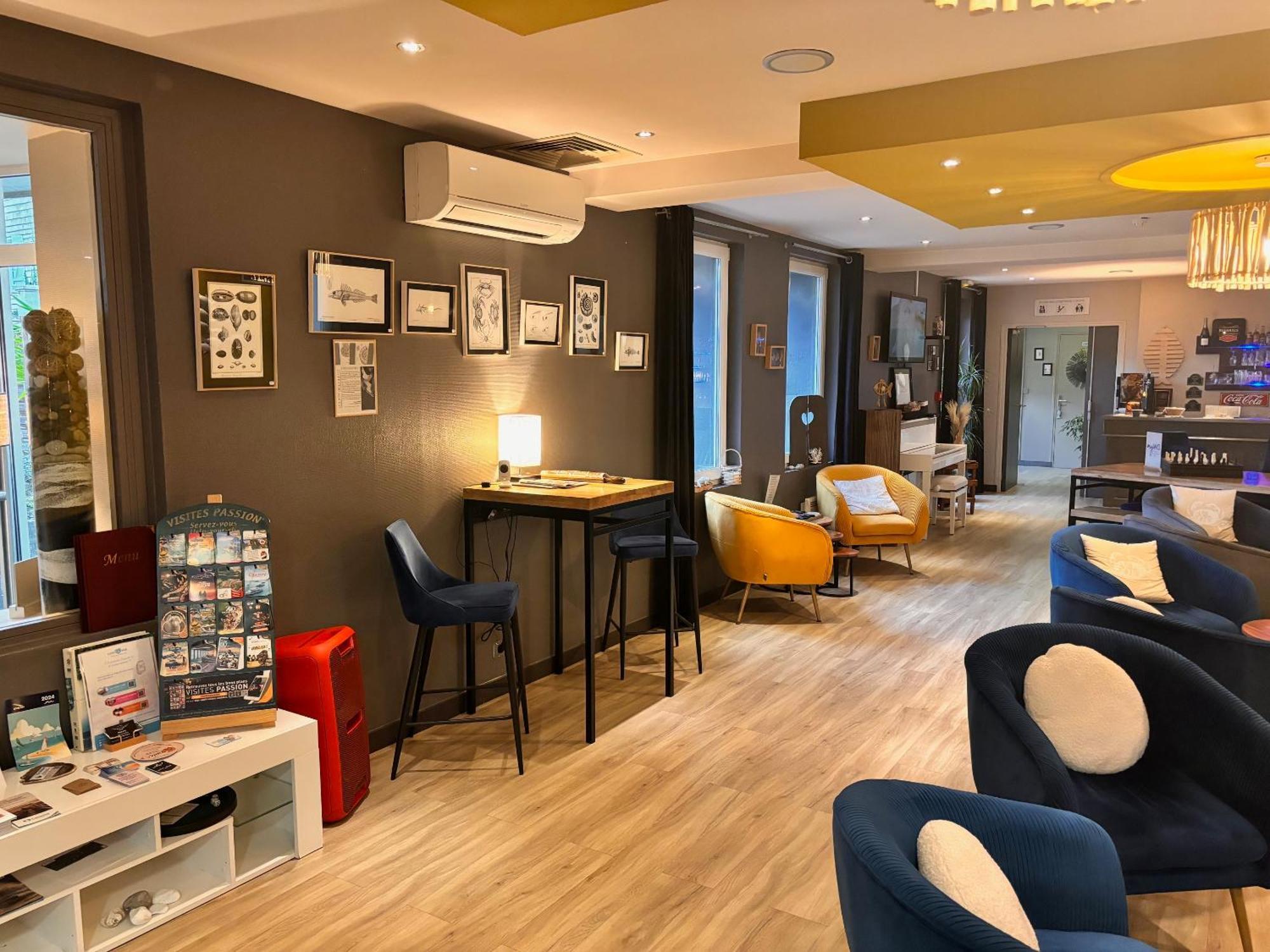 双鱼马雷贝斯特韦斯特酒店 乌伊斯特勒昂 外观 照片